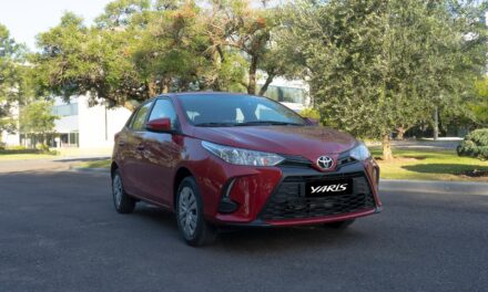 Nuevo Yaris XS CVT: El exitoso modelo de Toyota incorpora una opción con transmisión automática