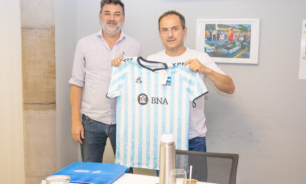 Abella recibió a representantes de la Federación de Voleibol Argentino
