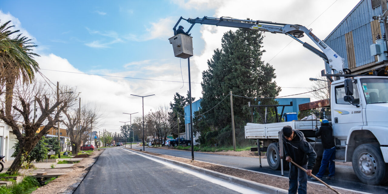 El asfaltado de la calle Salk completa la obra de la nueva avenida José Ingenieros