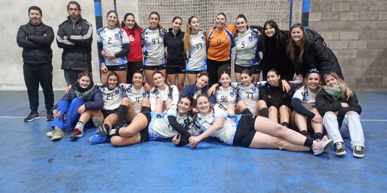 Handball femenino : A UN PASO DE JUGAR LA ZONA ASCENSO