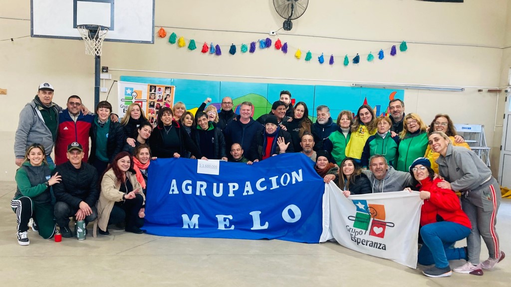 Con las “Empanadas Solidarias” de la Agrupación Melo, el Grupo Esperanza recaudó $1.600.000