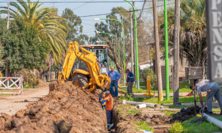 Las Campanas: el Intendente supervisó el desarrollo de las obras de cloacas