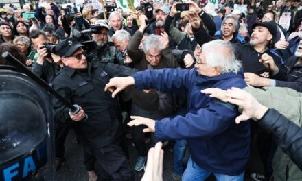 Alejo Sarna: «Solo un Gobierno insensible como el de Milei puede atacar así a los jubilados»