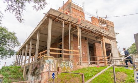 El Intendente recorrió el avance de la obra de construcción de la Casa de los Costa