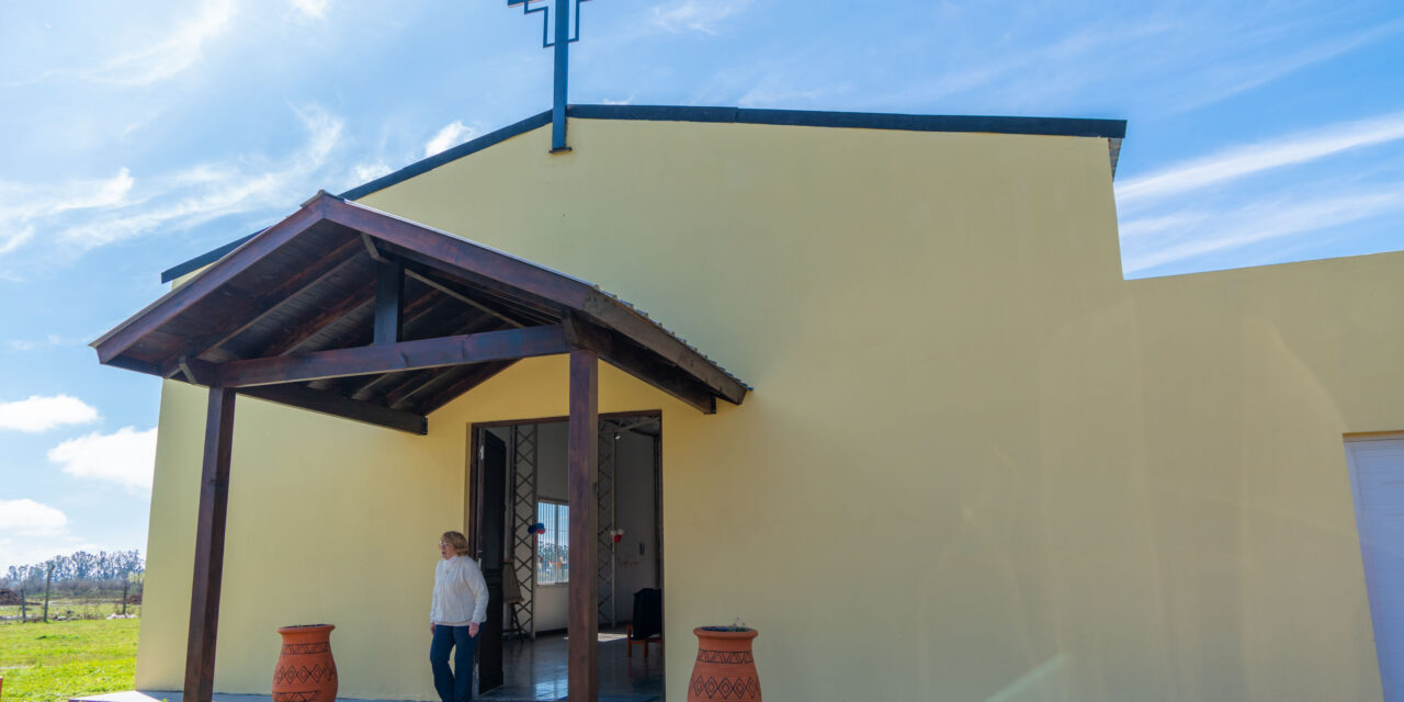 Abella visitó la Capilla de la Virgen del Canchillo tras la importante puesta en valor