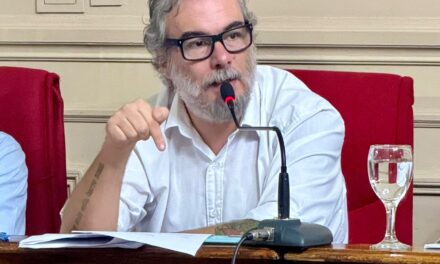 Leo Midón: “Abella debe asumir que el dengue es un problema de todos y todas”