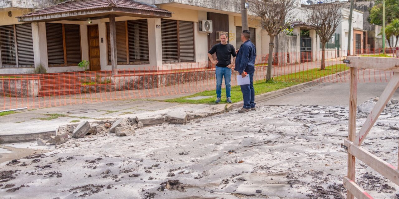 El Municipio puso en marcha un nuevo plan de bacheo de hormigón en el casco urbano