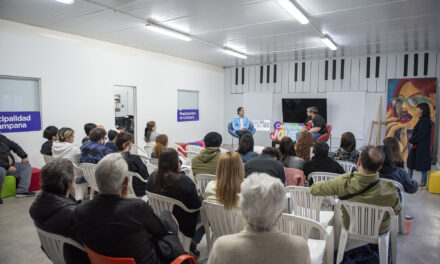 Agostina Hein brindó una charla insipiracional a jóvenes de la ciudad