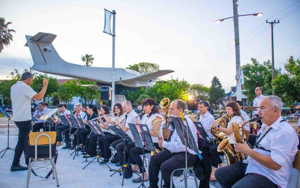 La ciudad celebró el aniversario de la Biblioteca y la Banda Municipal de Música