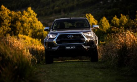 Hilux y SW4 incorporan Servicios Conectados, la nueva solución tecnológica y de asistencia a bordo de Toyota