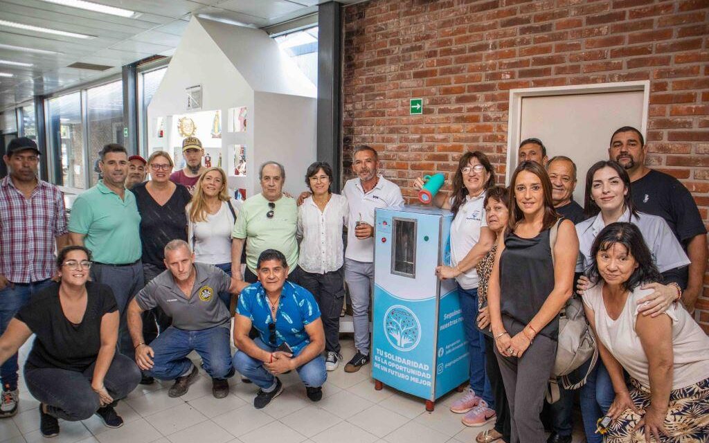 La Agrupación Melo donó un dispensador de agua caliente al Hospital Municipal San José