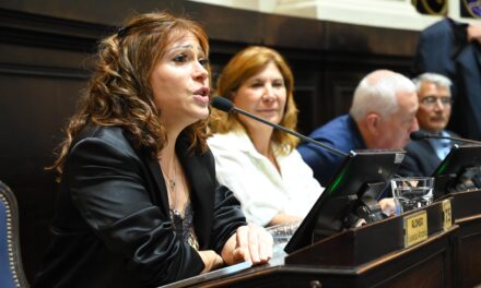 Soledad Alonso rindió un emotivo homenaje a Héctor Recalde en la Cámara de Diputados tras su fallecimiento