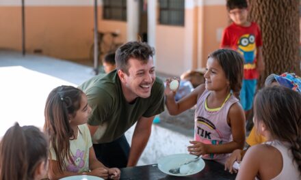 Con récord de inscriptos, cientos de niños disfrutan últimos días de las escuelas abiertas de verano