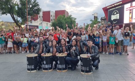 «PAMPAS BRAVAS» SORPRENDIO A CORDOBESES Y TURISTAS CON UN SHOW EN EL CUCÚ