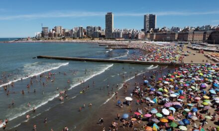 Verano 2025 : Más de 150.000 turistas llegaron a Mar del Plata durante este fin de semana