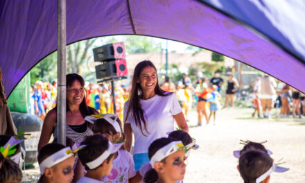 A puro baile y fiesta se despidió la Colonia Municipal de Verano