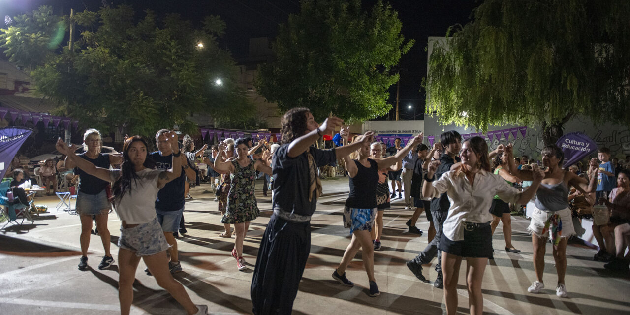 La “Peña de las Carretas” ya es un clásico: otra exitosa noche de folklore