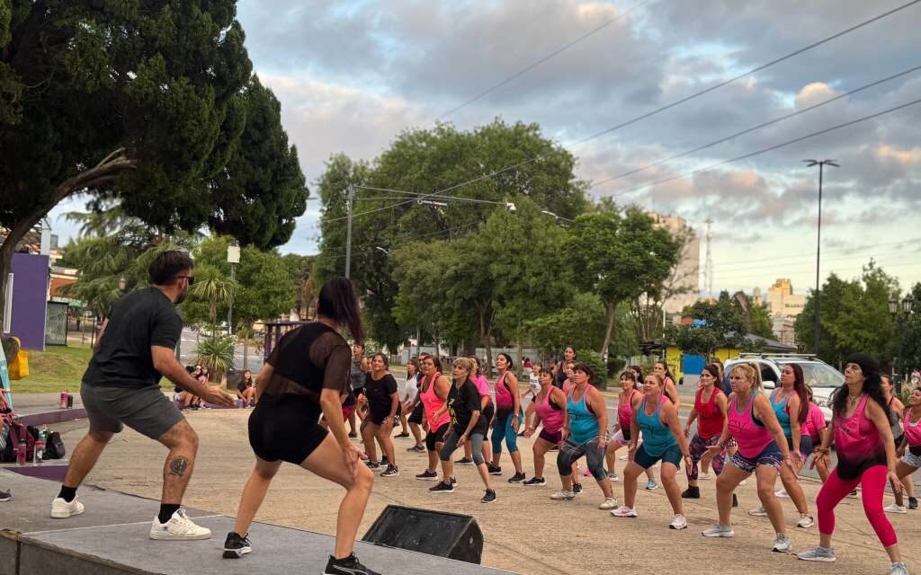 Éxito total en el Zumbathon Solidario de Unión por la Patria en Campana