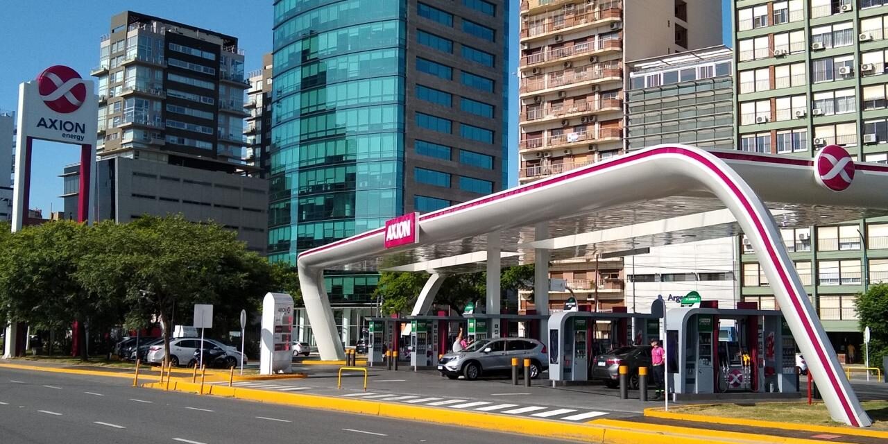 Qué valoran los argentinos de una estación de servicio, según más de 330.000 reseñas