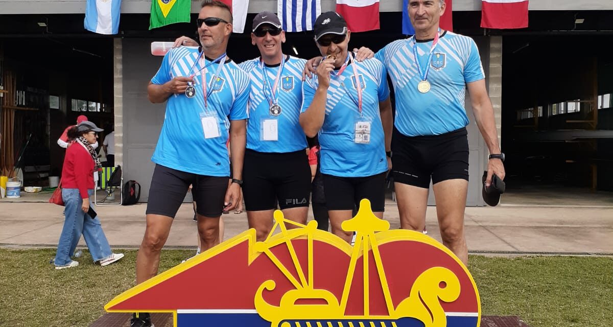 Los chicos de remo del Campana Boat Club en el sudamericano Remo Master