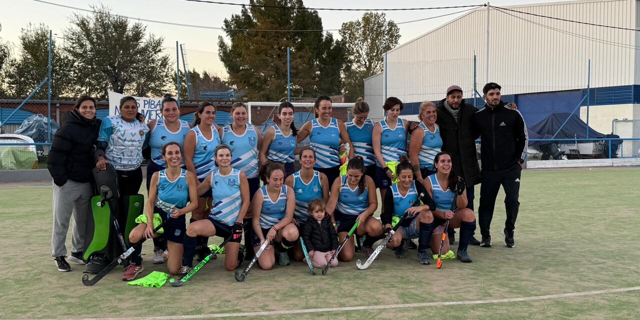 Triunfo y crecimiento para las Damas B de Hockey del Boat