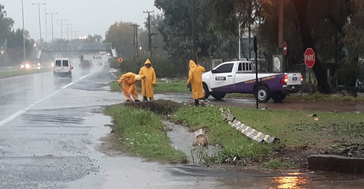 Rápida respuesta de los equipos municipales ante las intensas lluvias