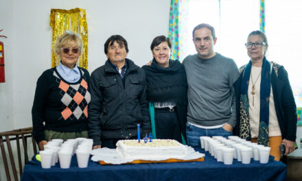 Abella acompañó la celebración del 62° aniversario de la sociedad de fomento del barrio Lubo