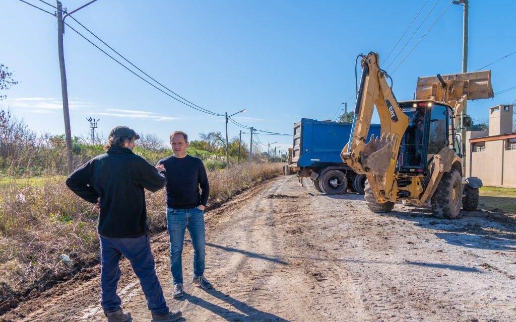 El Municipio comenzó los trabajos para sumar más cuadras de asfalto en Los Pioneros
