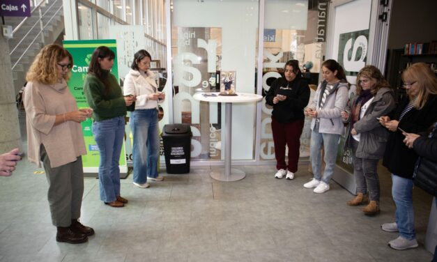 Santa Florentina visita la Biblioteca Municipal