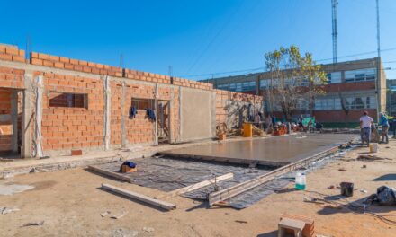 Abella supervisó los avances de la construcción de la nueva terminal de colectivos de media distancia
