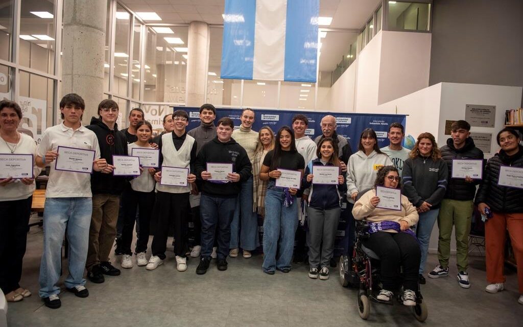 Se entregaron las Becas Municipales de Alto Rendimiento Deportivo 2025