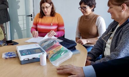 ROTARY CLUB CAMPANA  DONACIÓN DE ELECTROCARDIÓGRAFO AL HOSPITAL MUNICIPAL