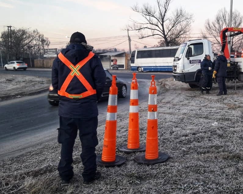 El Municipio pide a motociclistas precaución ante la formación de hielo sobre el asfalto