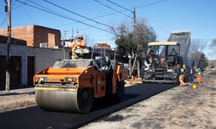 Avanza el plan de asfalto en el barrio 9 de Julio