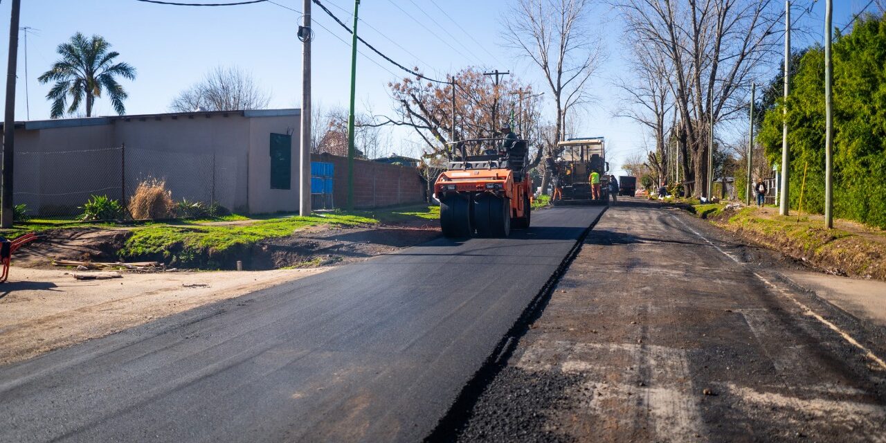 San Jacinto: el Municipio reasfaltó la calle principal del barrio
