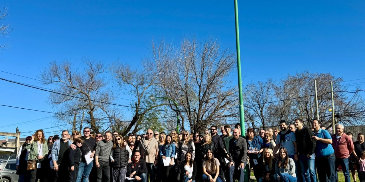 El Intendente y su equipo conversaron con vecinos de Las Campanas sobre las obras en marcha