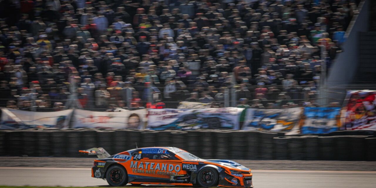 MATEANDO se subió al podio junto a Christian Ledesma en el TC