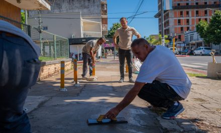 El Municipio puso en marcha un plan de reparación de veredas en principales avenidas de la ciudad